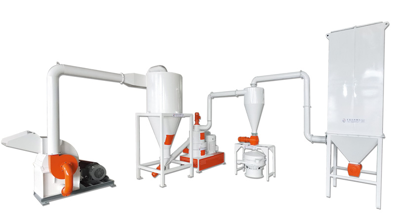 Wood crushing and grinding machine