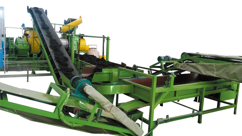 Rubber tyre recycling machine
