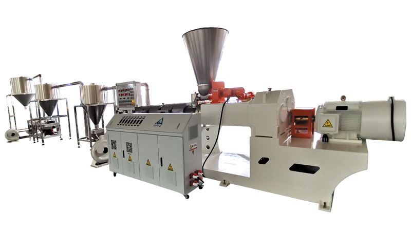 Plastic granulation machine